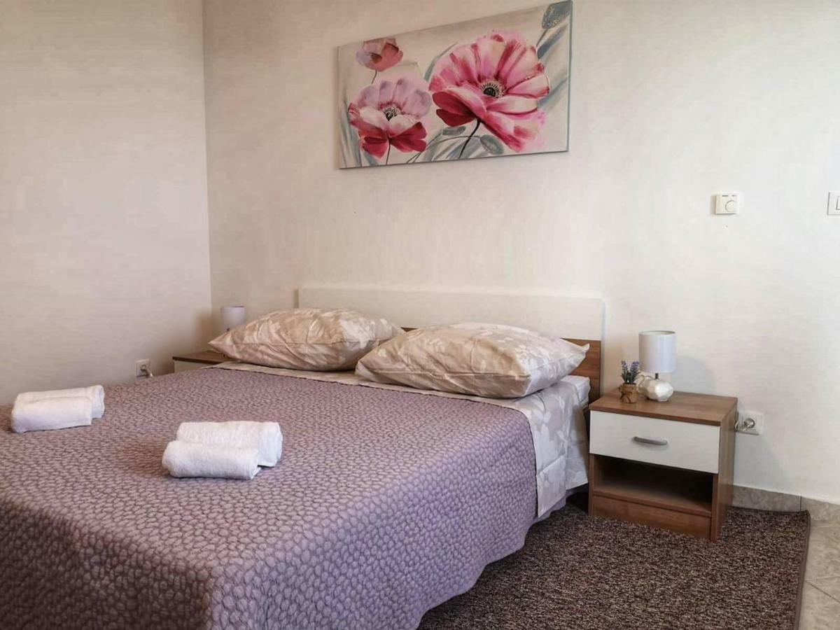 Apartament Apartman Anamaria Klis Zewnętrze zdjęcie